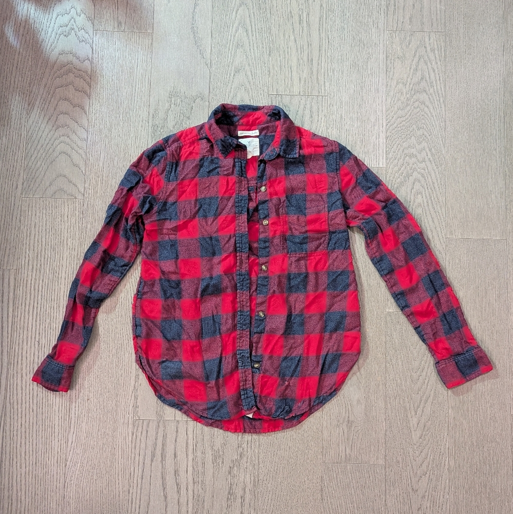 American Eagle Outfitters Red And Blue Plaid Shirt XS